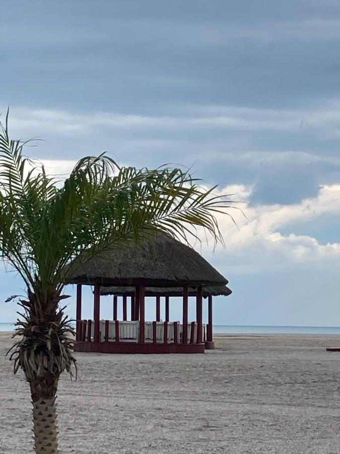 Lira Beach Studio Мамая Екстериор снимка