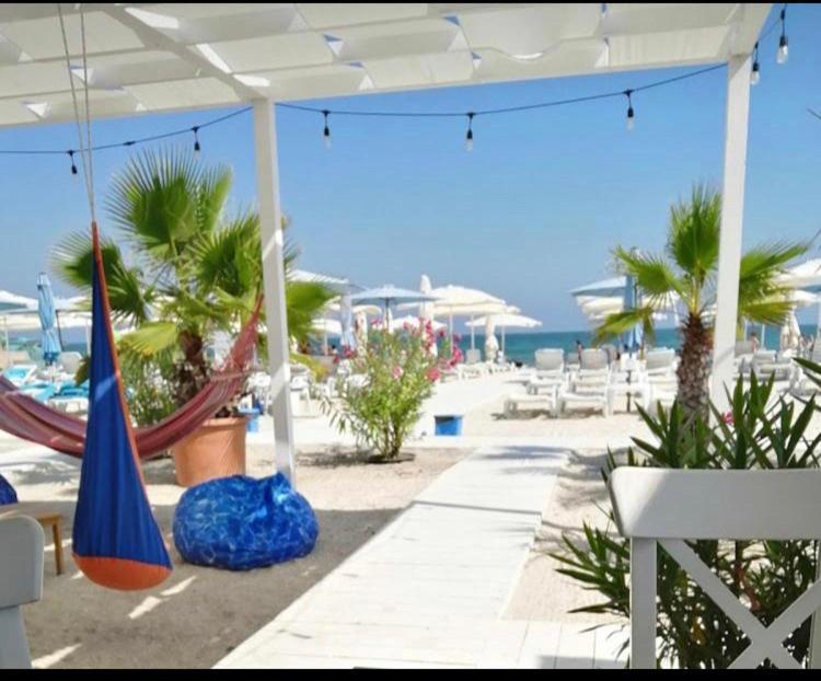 Lira Beach Studio Мамая Екстериор снимка